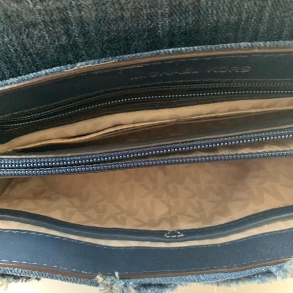 MICHAEL KORS DENIM HANDBAG - Picture 5 of 6